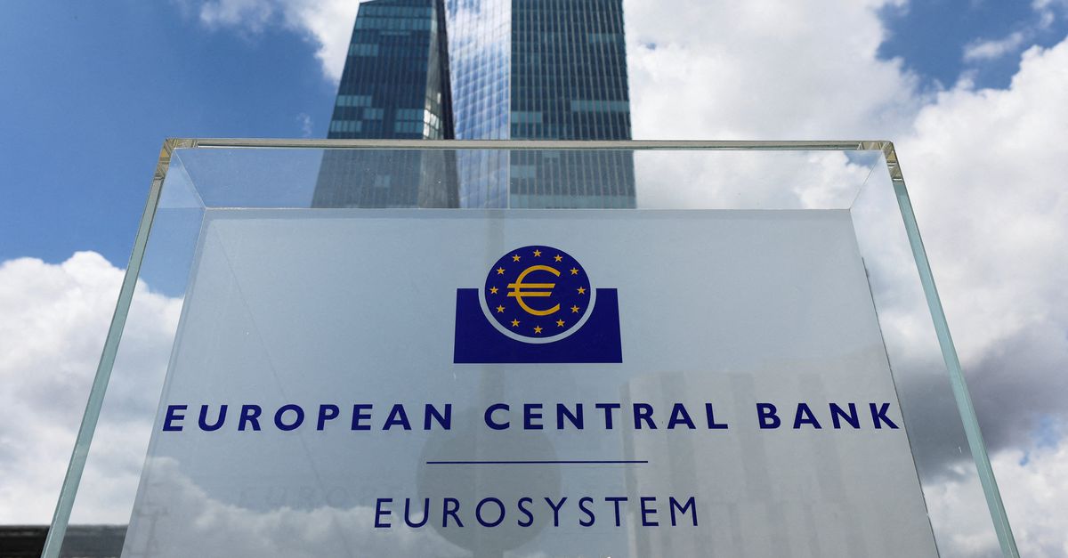 Renteknop in Frankfurt onaangeraakt, de kerstboom lonkt