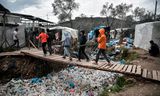 Veel vluchtelingen kinderen in Moria krijgen deze week geen les. Vanwege het geweld tegen ngo’s heeft een deel van de hulpverleners het eiland verlaten.
