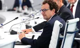Dario Amodei, de topman van Anthropic, tijdens een lunch met leiders van de G7-landen vorige maand.