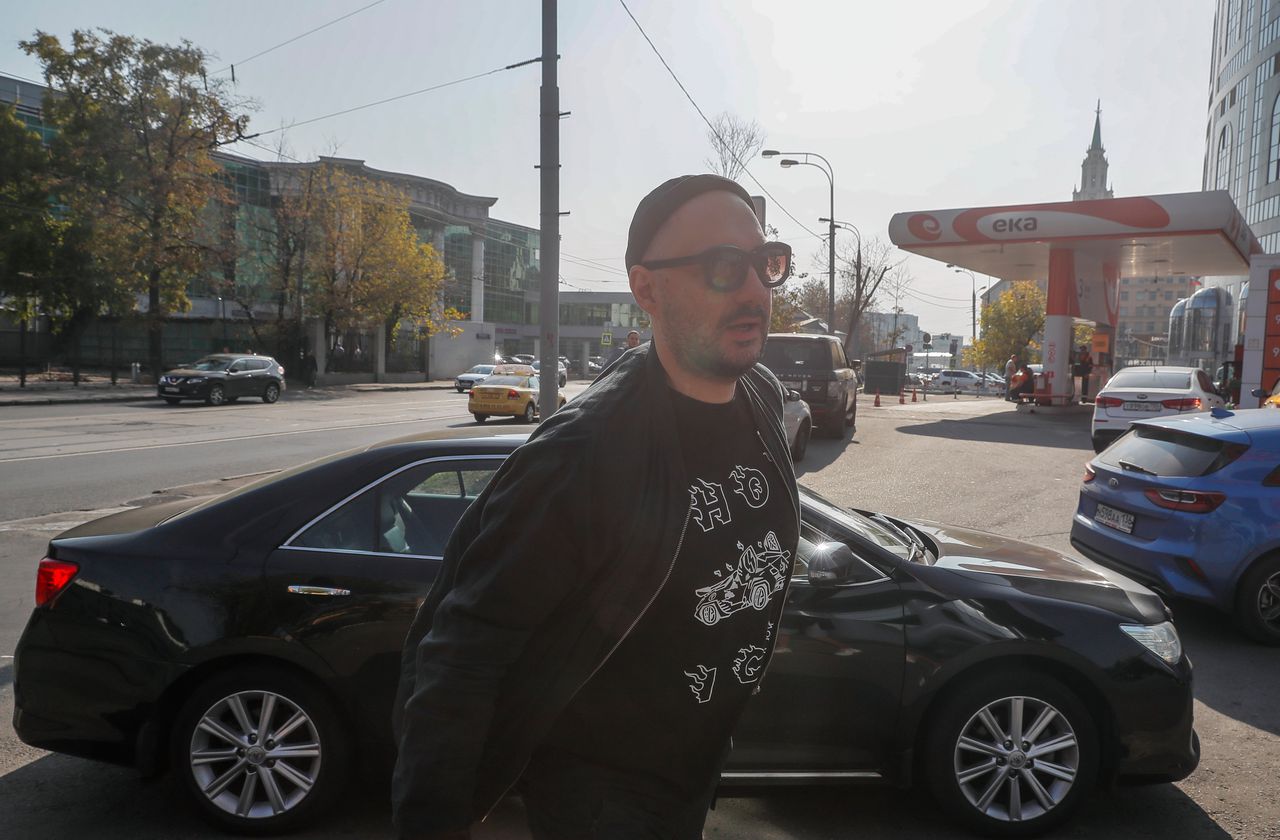 Moskouse rechtbank maakt strafzaak tegen filmmaker Serebrennikov met grond gelijk 