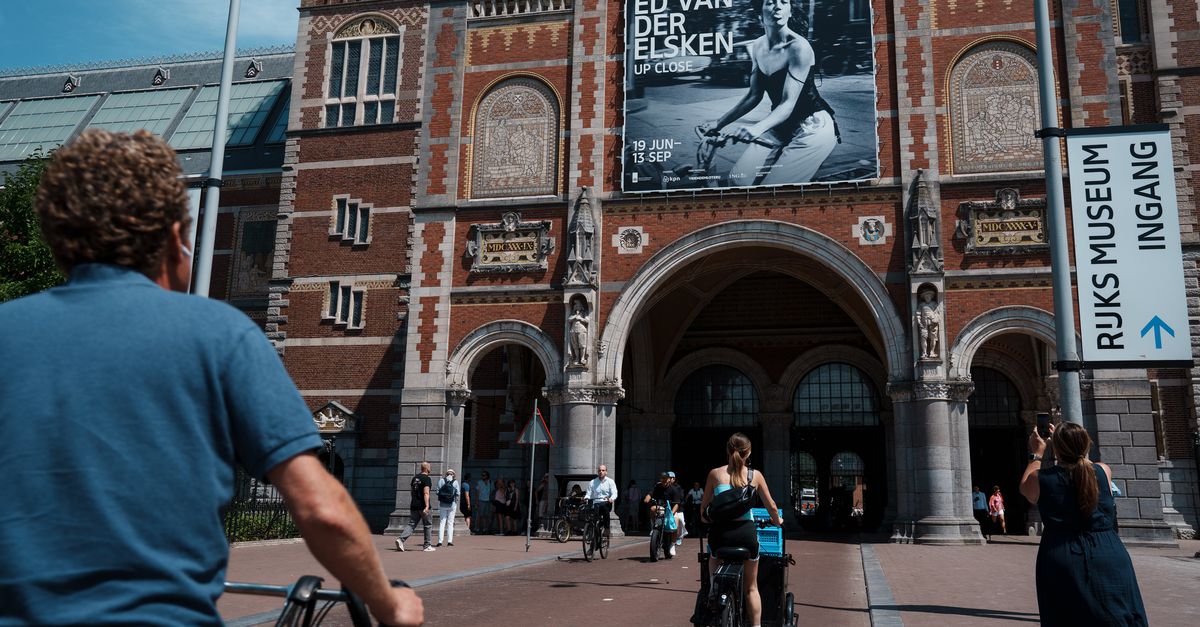 Van straatfoto tot museumgevel: ineens hangt je portret aan het Rijksmuseum