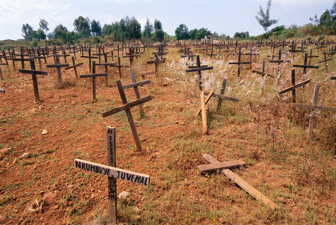 Een massagraf van de Rwandese genocide in de hoofdstad Kigali in 1994.