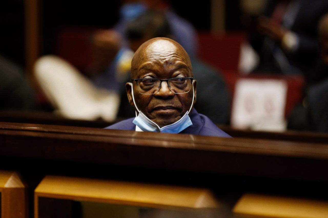 De voormalige president van Zuid-Afrika Jacob Zuma in mei tijdens een zitting van de rechtbank rond zijn vermeende corruptie.