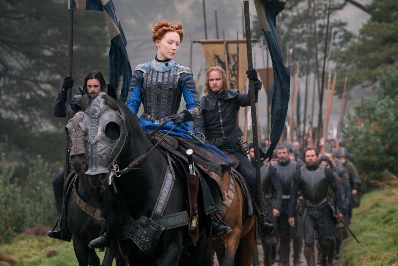 Saoirse Ronan als de ten strijde trekkende Schotse koningin Mary in ‘Mary Queen of Scots’.