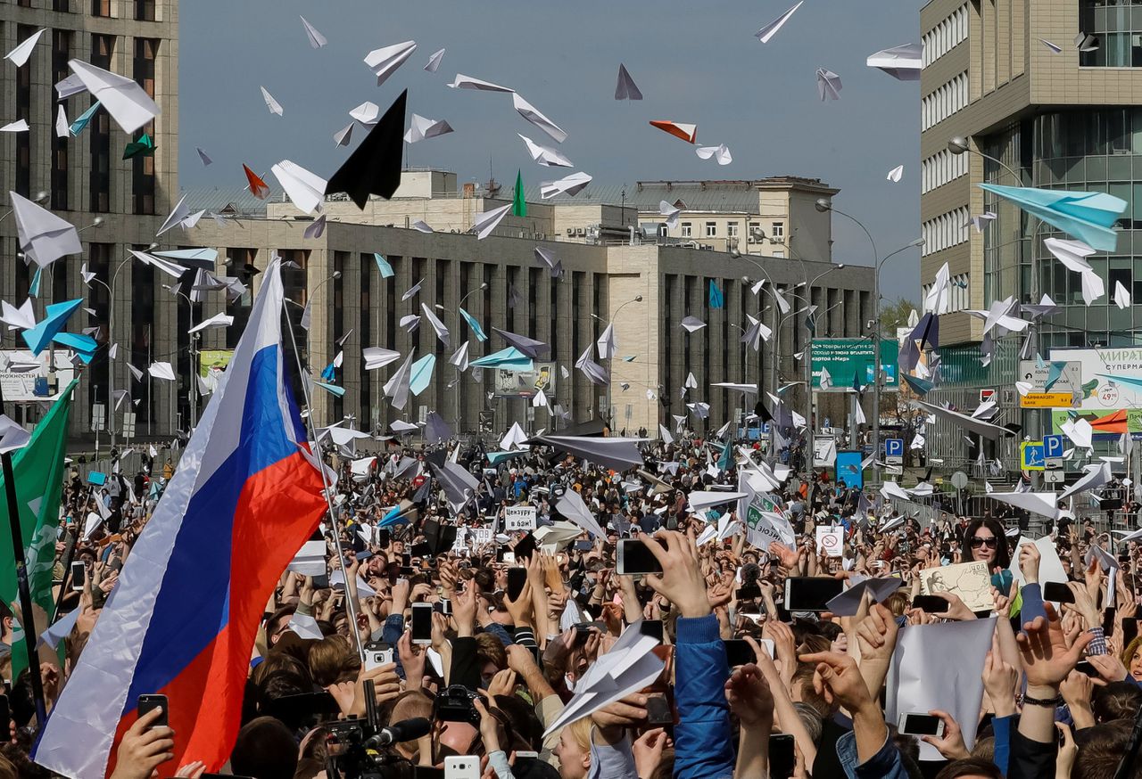 Duizenden Russen protesteren tegen blokkeren Telegram 