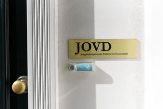 Cda Raadslid Stapt Op Vanwege Omstreden Plaatjes In Appgroep Jovd Nrc
