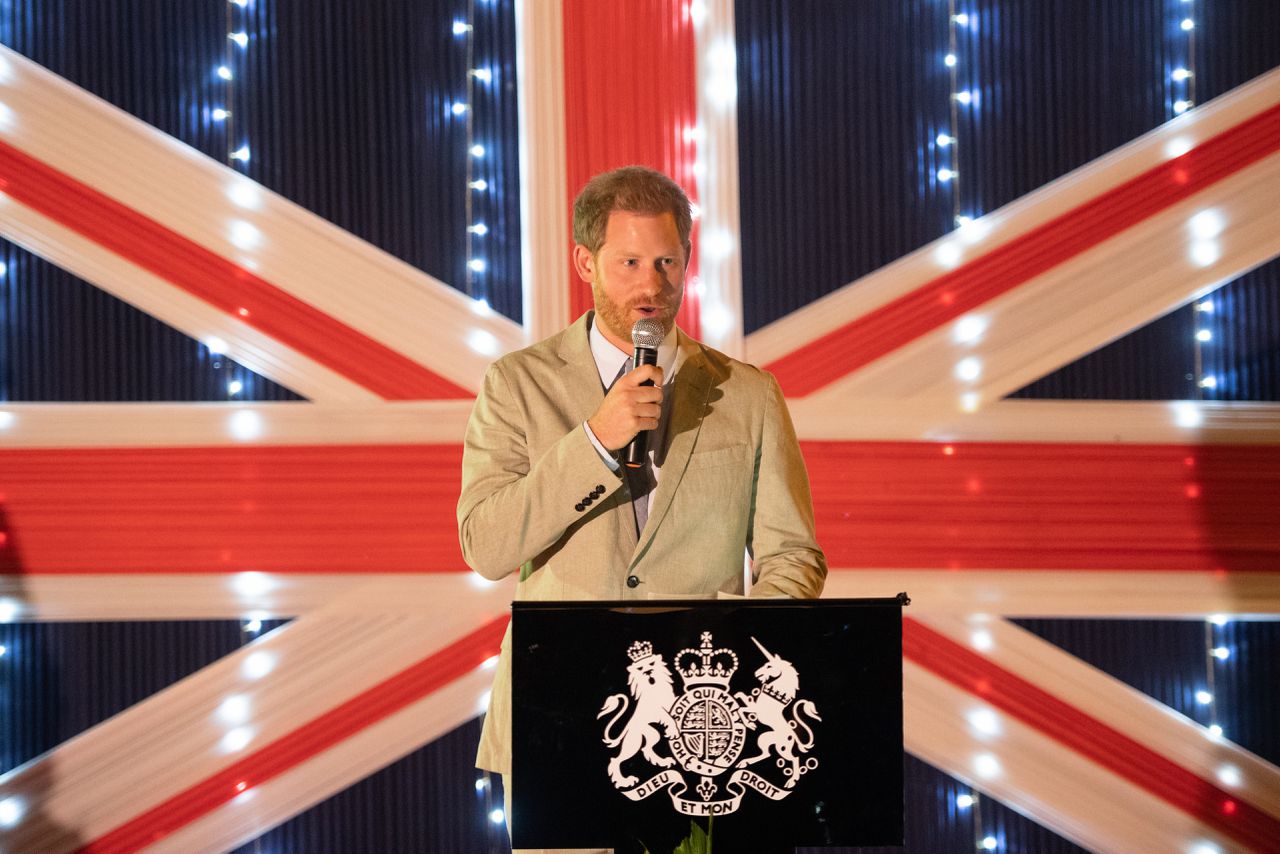 Prins Harry tijdens een toespraak in Malawi eind september.