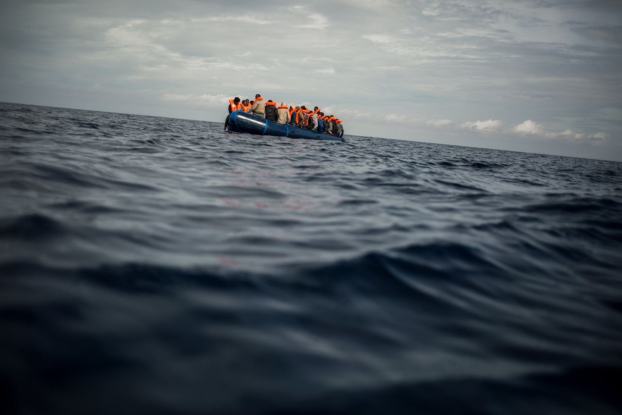 Veel minder migranten   via Middellandse Zee  Europa in    