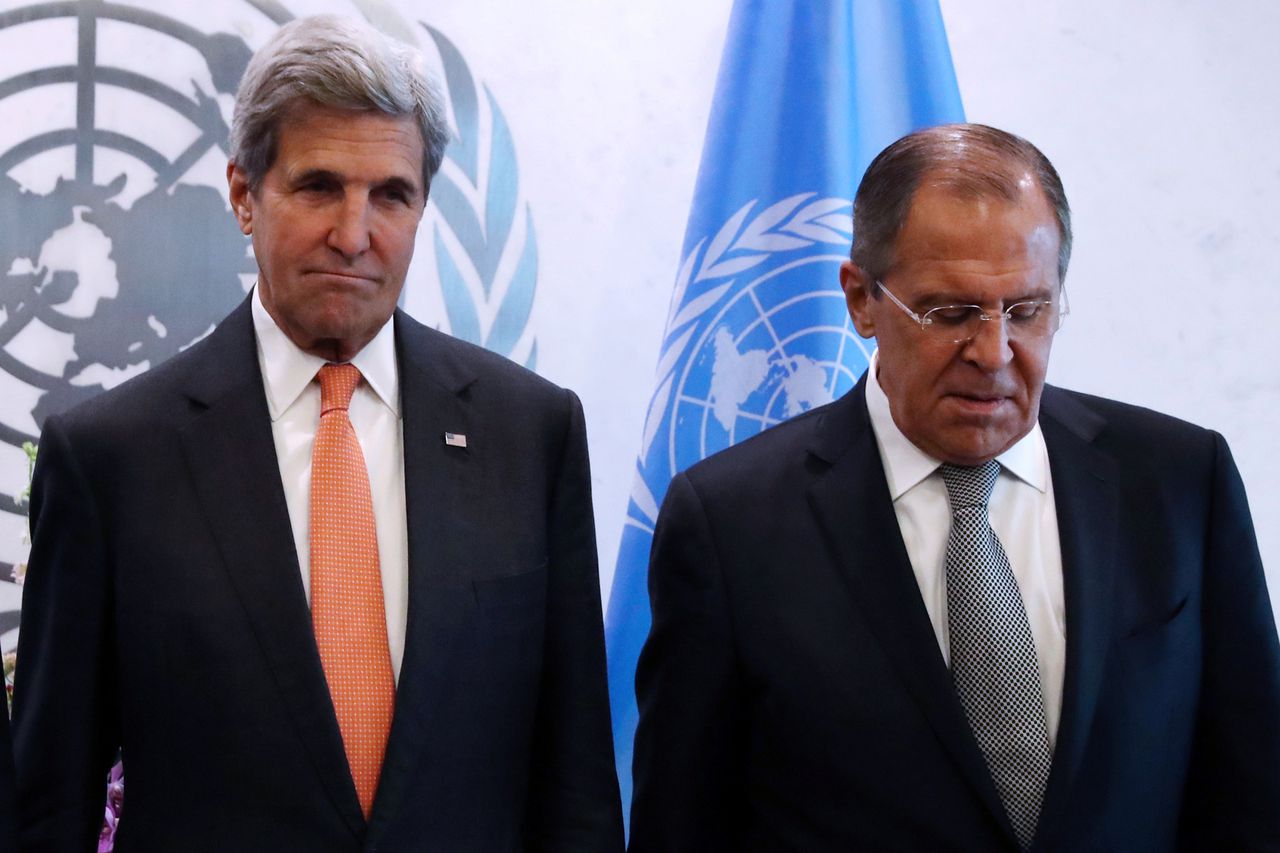 De Amerikaanse minister van Buitenlandse Zaken, John Kerry and Russische minister van Buitenlandse Zaken Sergey Lavrov tijdens een overleg van de Verenigde Naties op 23 september.