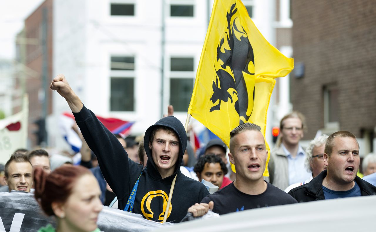 Demonstranten in Den Haag tijdens de 'Mars van de vrijheid' (anti-IS).