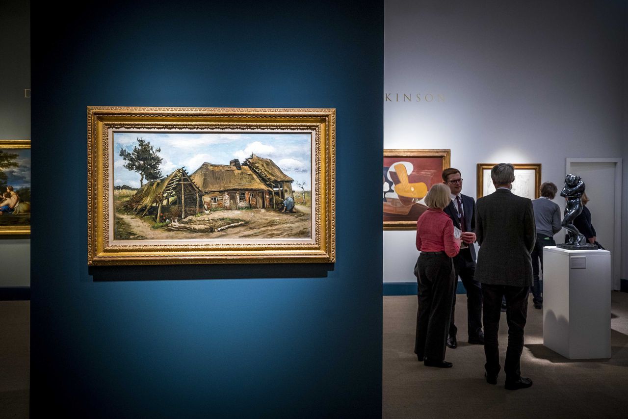 Het schilderij ‘Paysanne devant une Chaumiere’ (boerin voor een boerderij met rieten dak) van Vincent van Gogh werd verkocht voor een bedrag tussen de 12 en 15 miljoen euro.