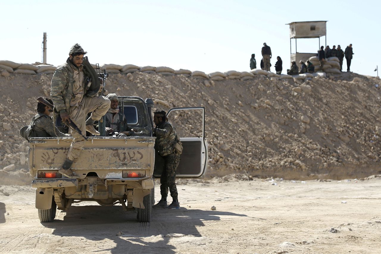 Syrische Koerden heroveren militaire vliegbasis op IS 