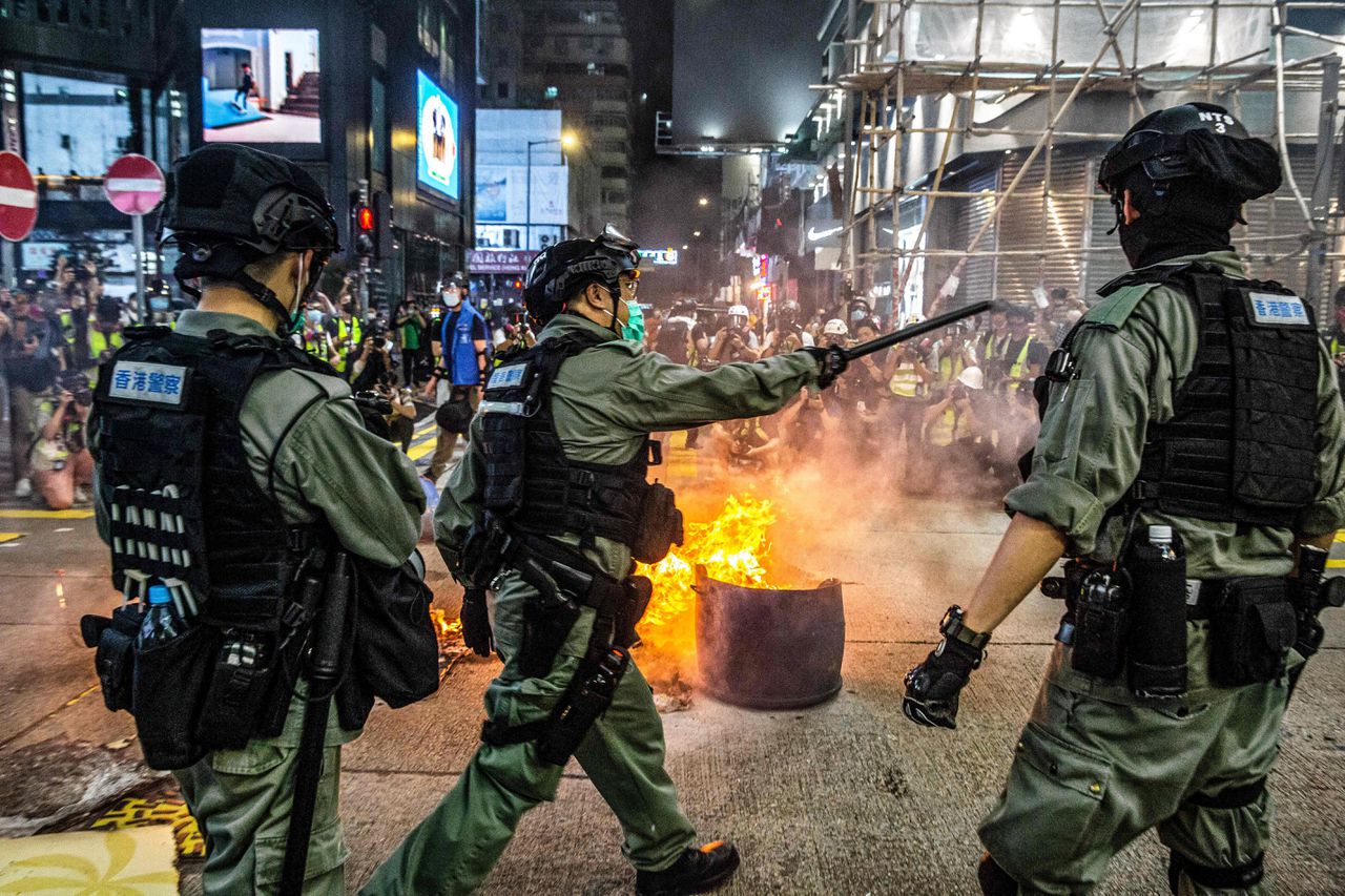 In Hongkong werden woensdag 300 arrestaties verricht bij protest tegen een wet die belediging van het Chinese volkslied moet verbieden.