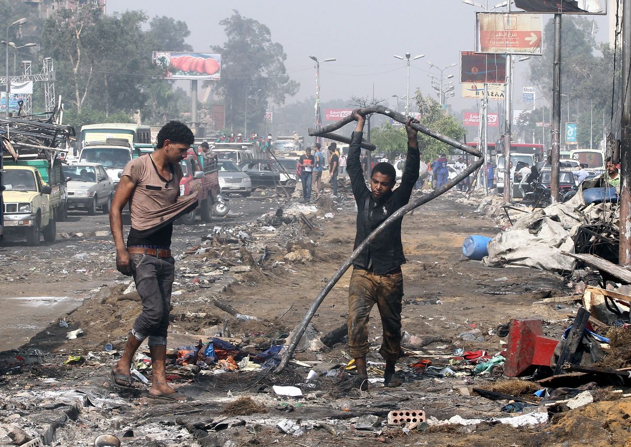 14 augustus 2013: wat er over is gebleven na de gewelddadige ontruiming van een sit-inprotest in Kairo.
