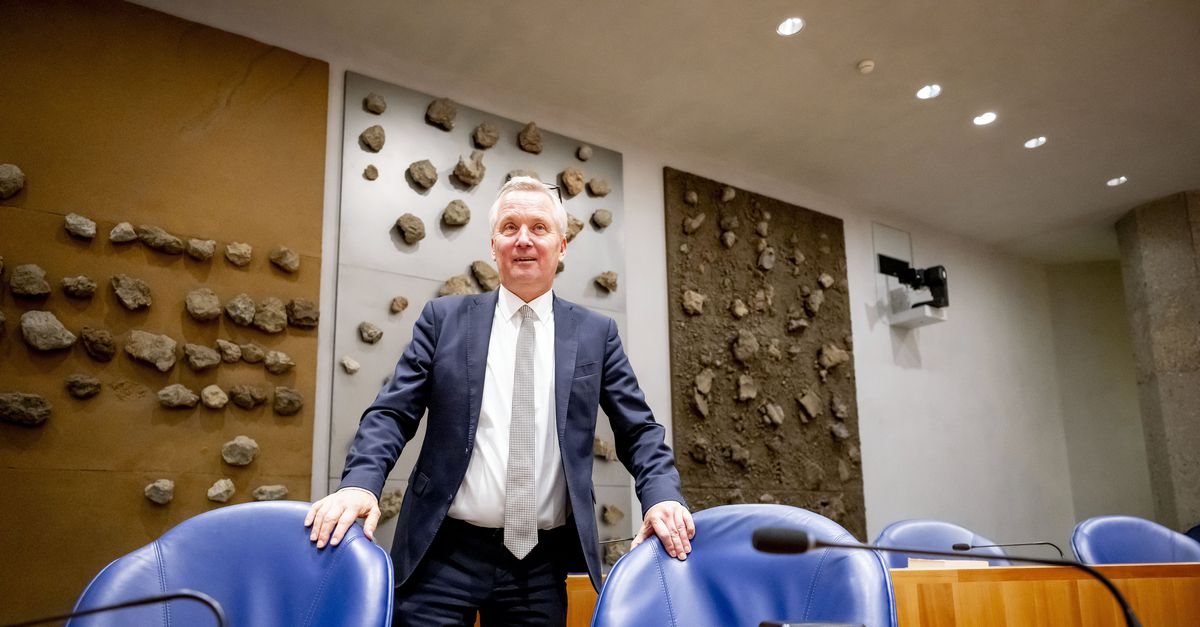 Dutch civil service cuts hit three ministries hardest