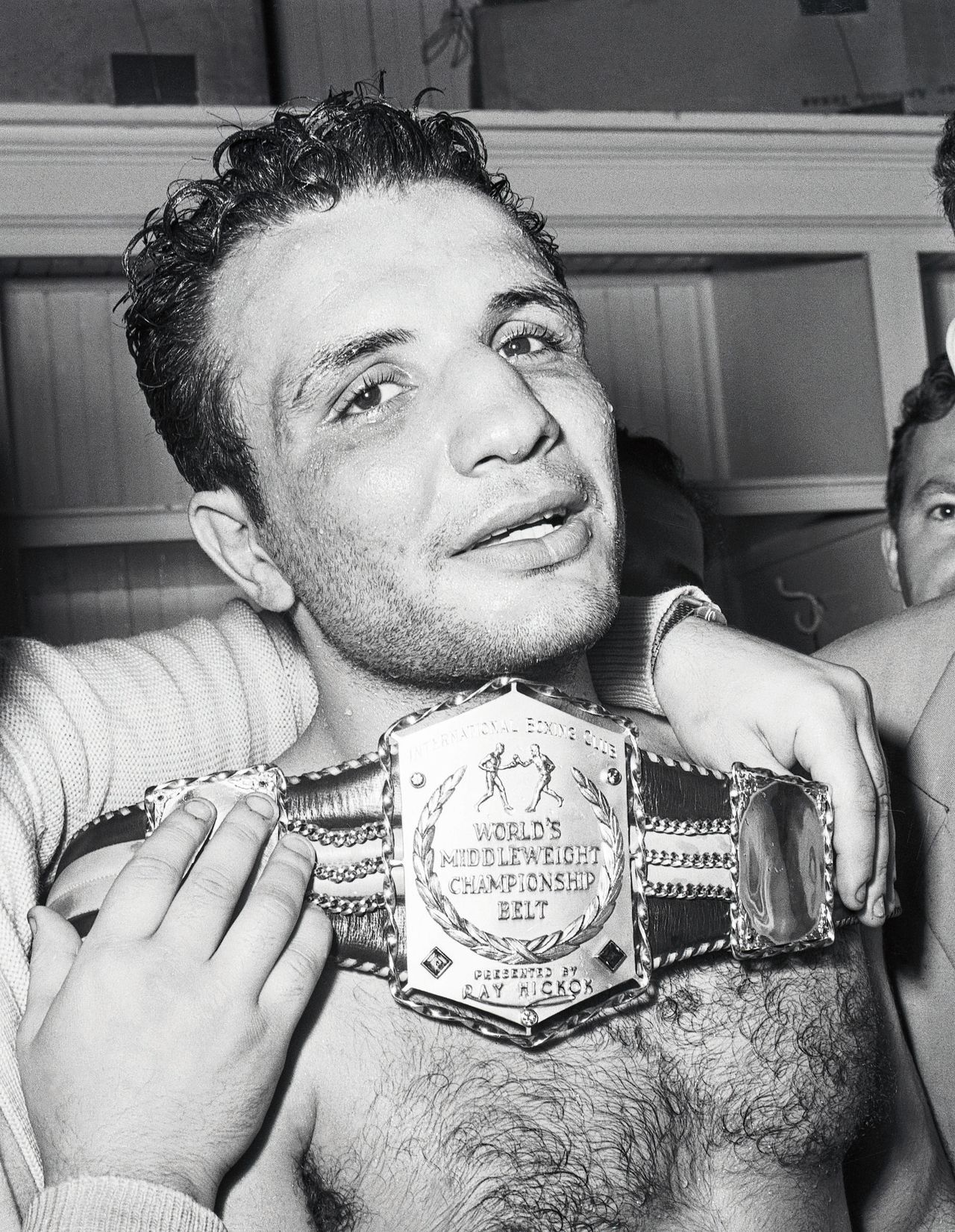 De 26-jarige Jake LaMotta na het behalen van zijn titel in 1949. Twee jaar later verloor hij die aan Sugar Ray Robinson.