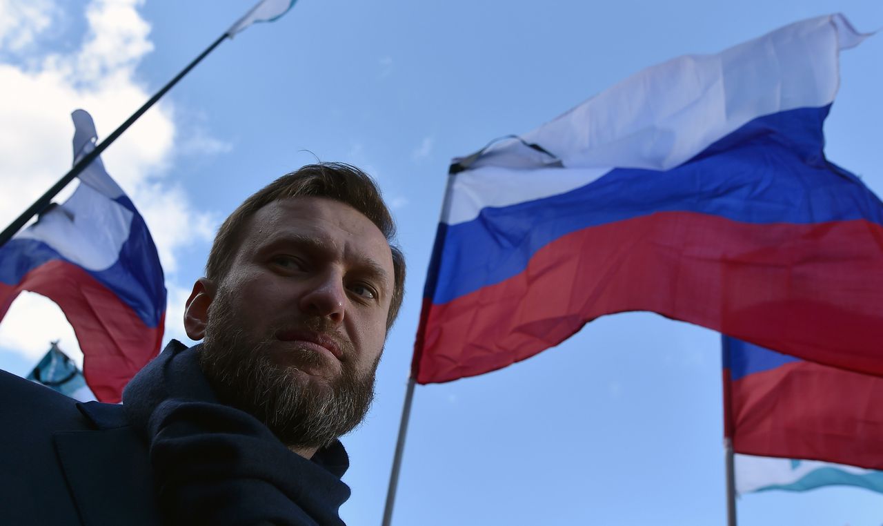 Navalny in NRC: "Ik zeg altijd: we zullen ervoor zorgen dat deze schurken worden aangepakt met Europese wetgeving. Maar dat lukt ons nog steeds niet"