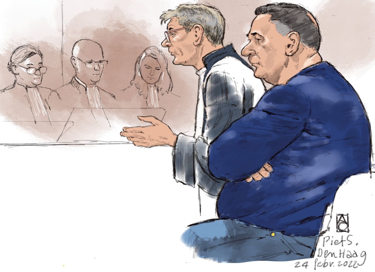 Tekening van Piet S. in de rechtbank tijdens een pro-formazitting in de Encrochat-drugszaak.