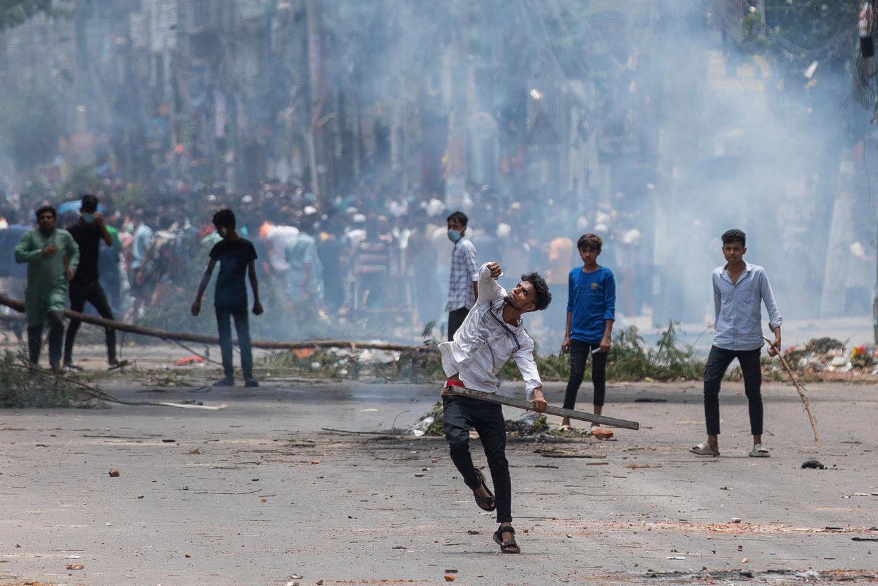 Ondanks ‘bloedbad’ gaan studenten in Bangladesh door met demonstraties 