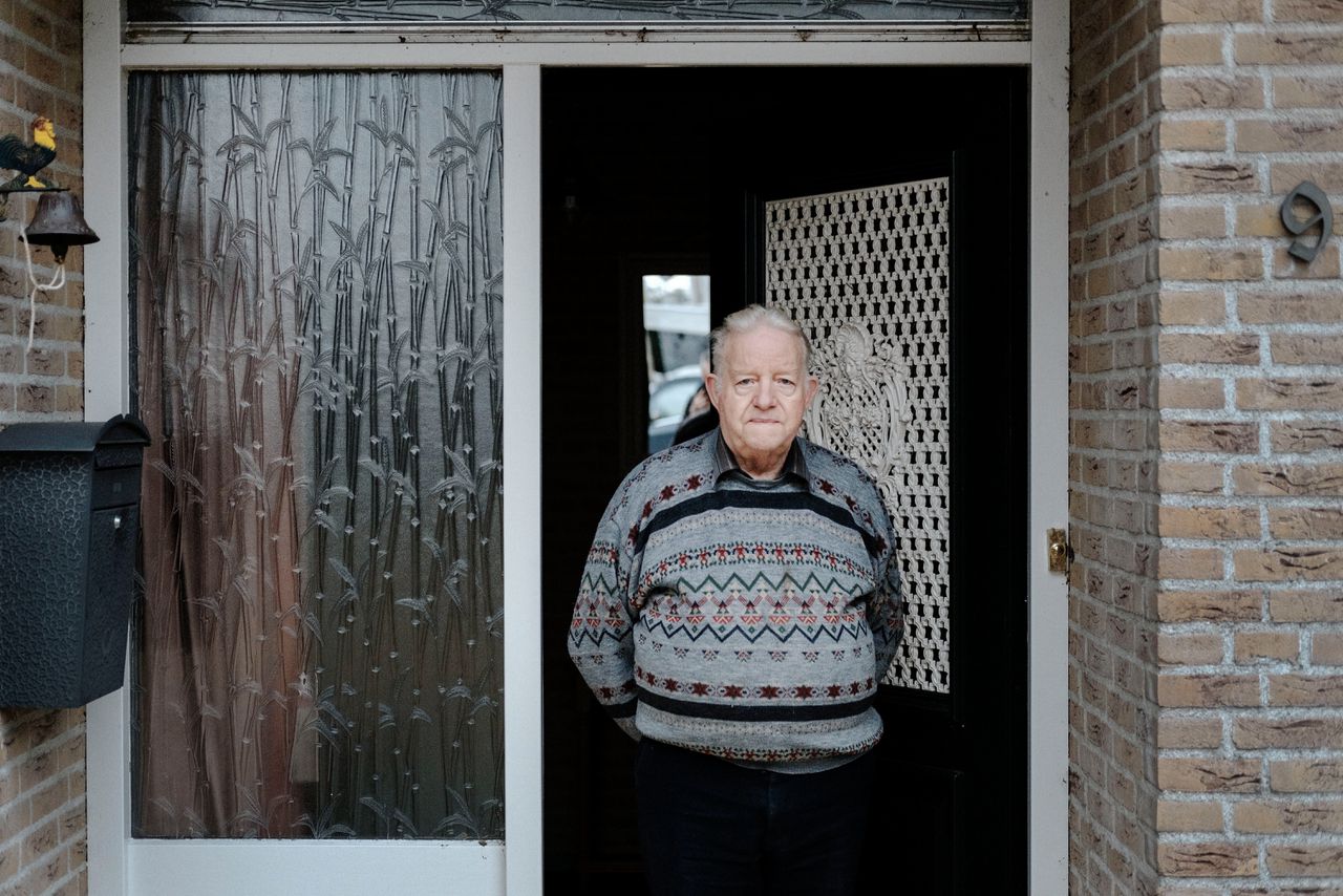 Cees Snellens (80), inwoner van Terheijden, gaat van het aardgas af. „De meesten hier deden mee, en dat stond me toch wel aan.”