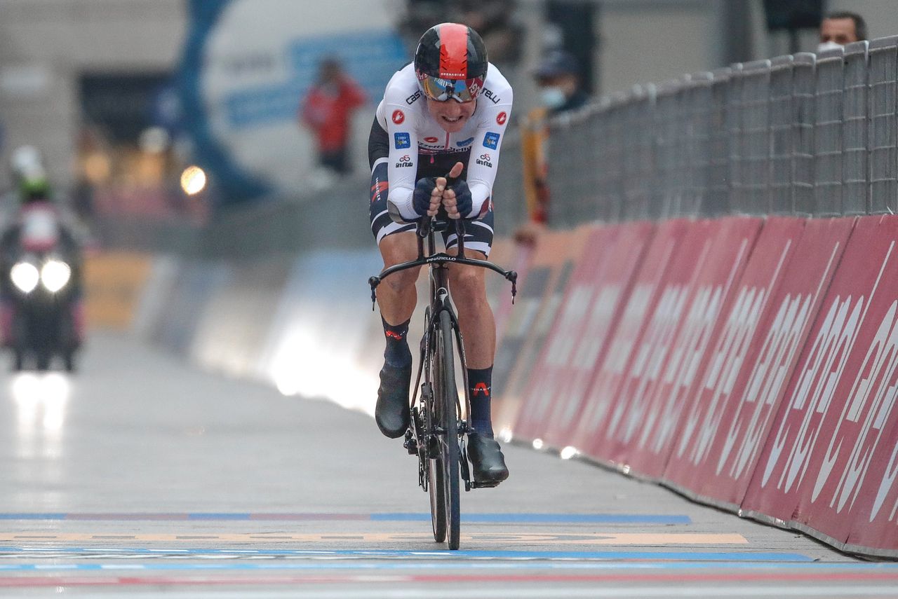 De Brit Tao Geoghegan Hart besliste de Giro in zijn voordeel tijdens de afsluitende tijdrit, zondag in Milaan.