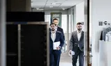 Stephan van Baarle, Dogukan Ergin en Ismail el Abassi van Denk voorafgaand aan een fractieoverleg. Foto Remko de Waal / ANP