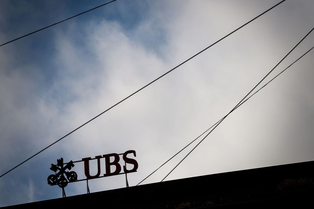 Franse rechter legt Zwitserse bank UBS boete van 3,7 miljard euro op 