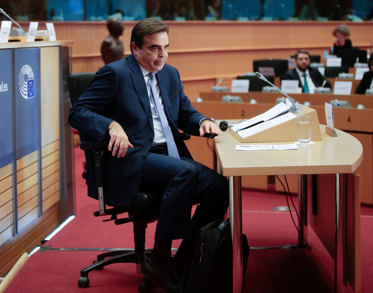 De Griekse kandidaat-eurocommissaris Margaritas Schinas donderdag vlak voor zijn hoorzitting. Foto Olivier Hoslet