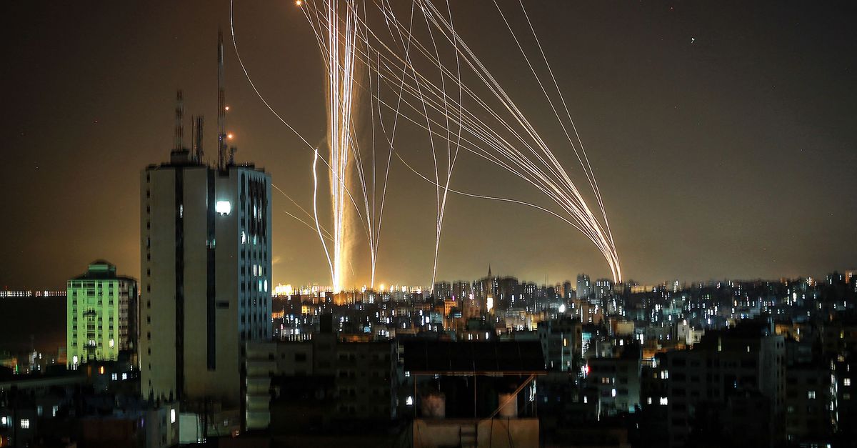 Hamas fires 130 missiles at Tel Aviv, certainly one dead ...