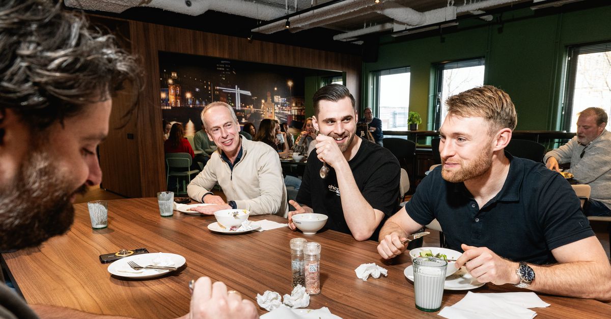 In de ‘qantine’ mag je maar één börek van facility