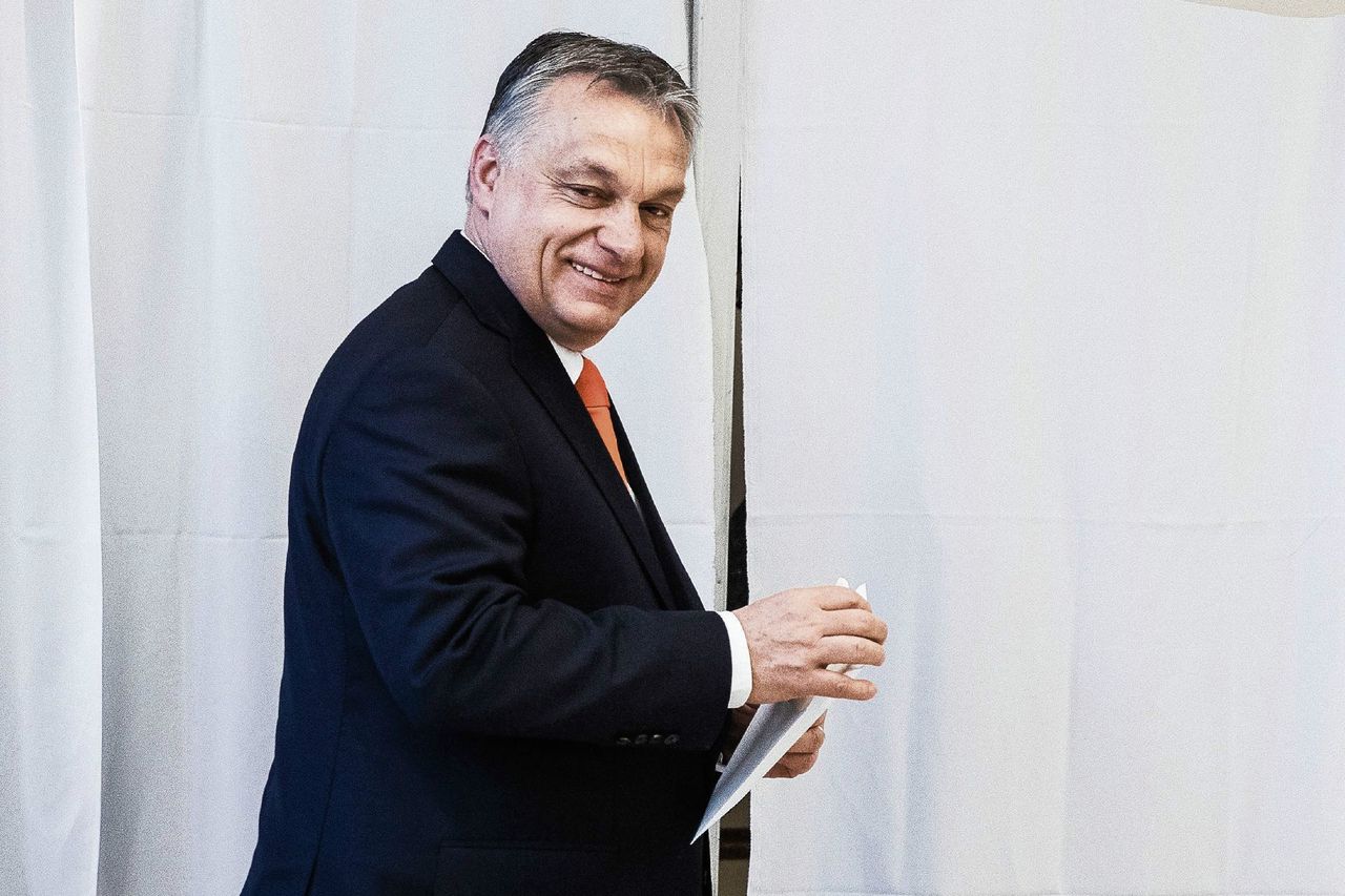 Christen-democraten worstelen met  Orbán 