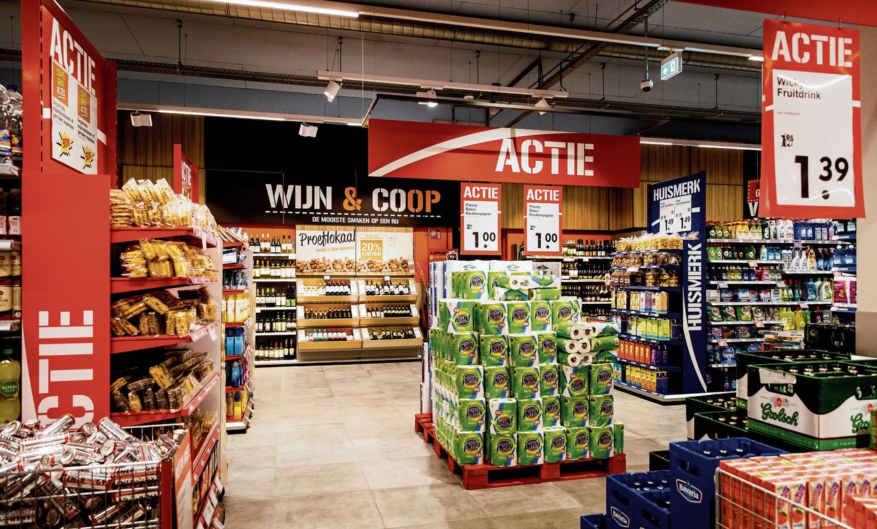 Het interieur van een Coop-supermarkt. Het marktaandeel van Coop bedraagt 3,1 procent.