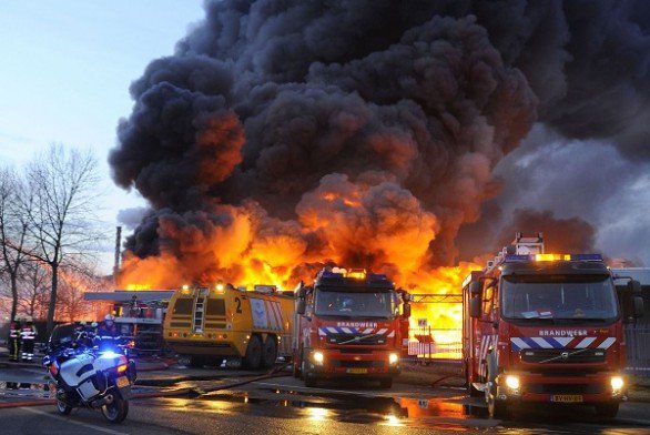 Op 5 januari 2011 woedde een grote brand bij het Moerdijkse bedrijf Chemie-Pack.
