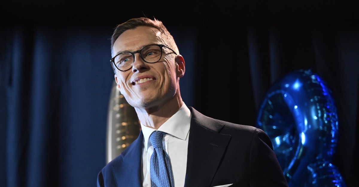 Centrumrechtse oudpremier Alexander Stubb wordt de nieuwe president