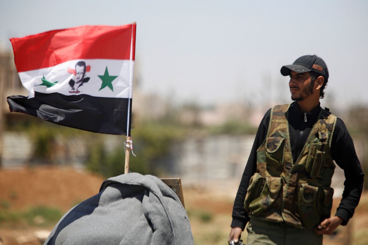 ‘Vijfhonderd rebellen en hun familieleden geëvacueerd uit Zuid-Syrië’ 