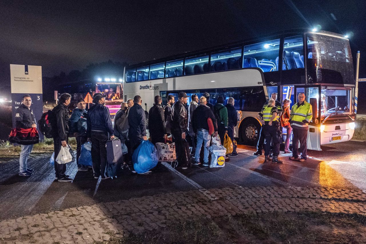 ChristenUnie-leden roepen partij op zich te keren tegen asielplan regering 