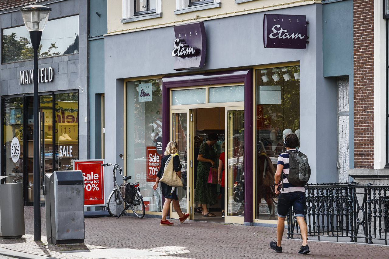 Een vestiging van Miss Etam. De winkels van de keten verdwenen in 2021 uit het straatbeeld.
