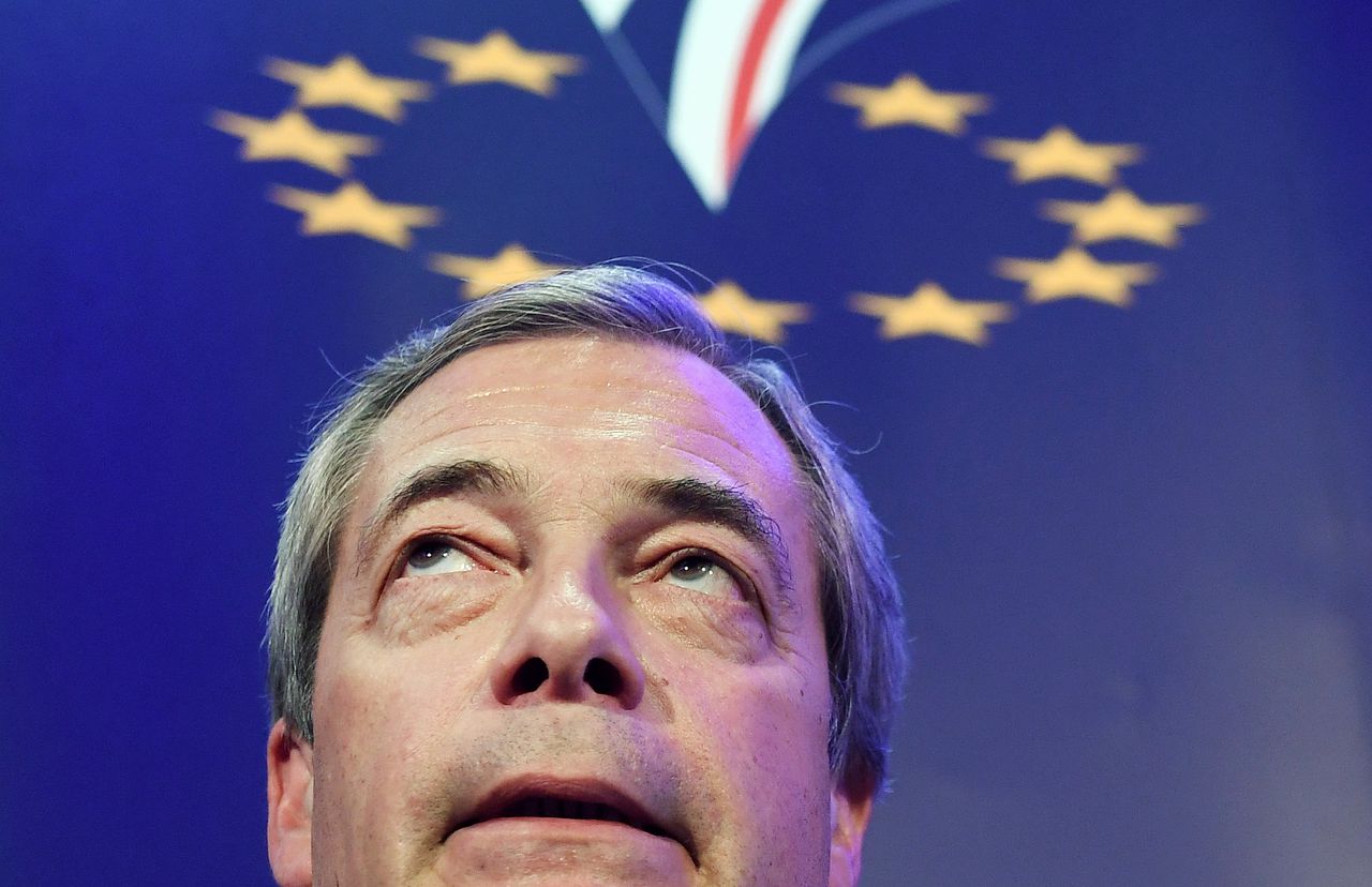 De voormalige UKIP-leider Nigel Farage. Twee aan de eurosceptische Britse partij gelieerde stichtingen kregen in 2015 op dubieuze gronden 2 miljoen euro aan EU-subsidies.