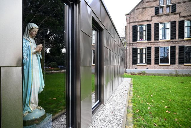 Als een kerk sluit, vinden de heiligen hier onderdak - NRC