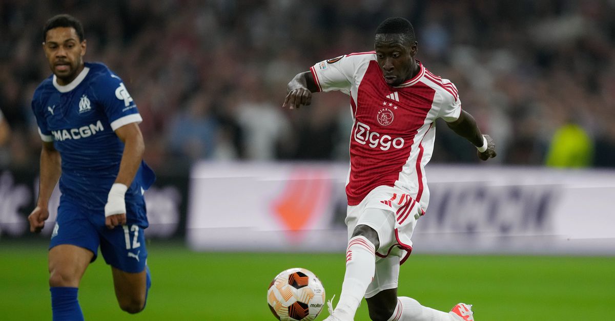 Six goals, plenty of space and huge mistakes – Ajax draws against Olympique Marseille