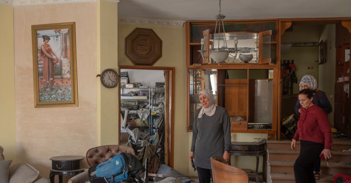 In getroffen Palestijns dorp Tamra zijn geen publieke schuilkelders. ‘Als er hier een raket inslaat, is het in Gods handen’