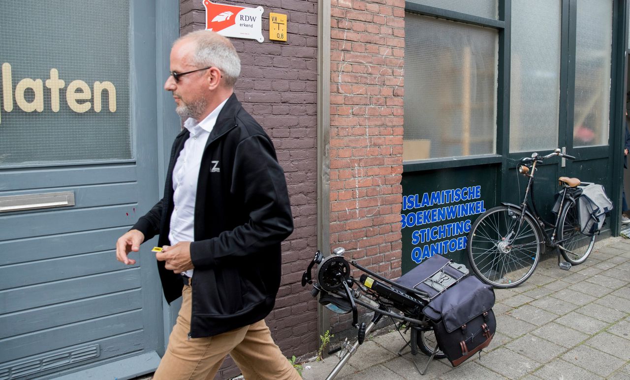 Arnoud van Doorn zit in de Haagse gemeenteraad namens de Partij voor de Eenheid ( PvdE).