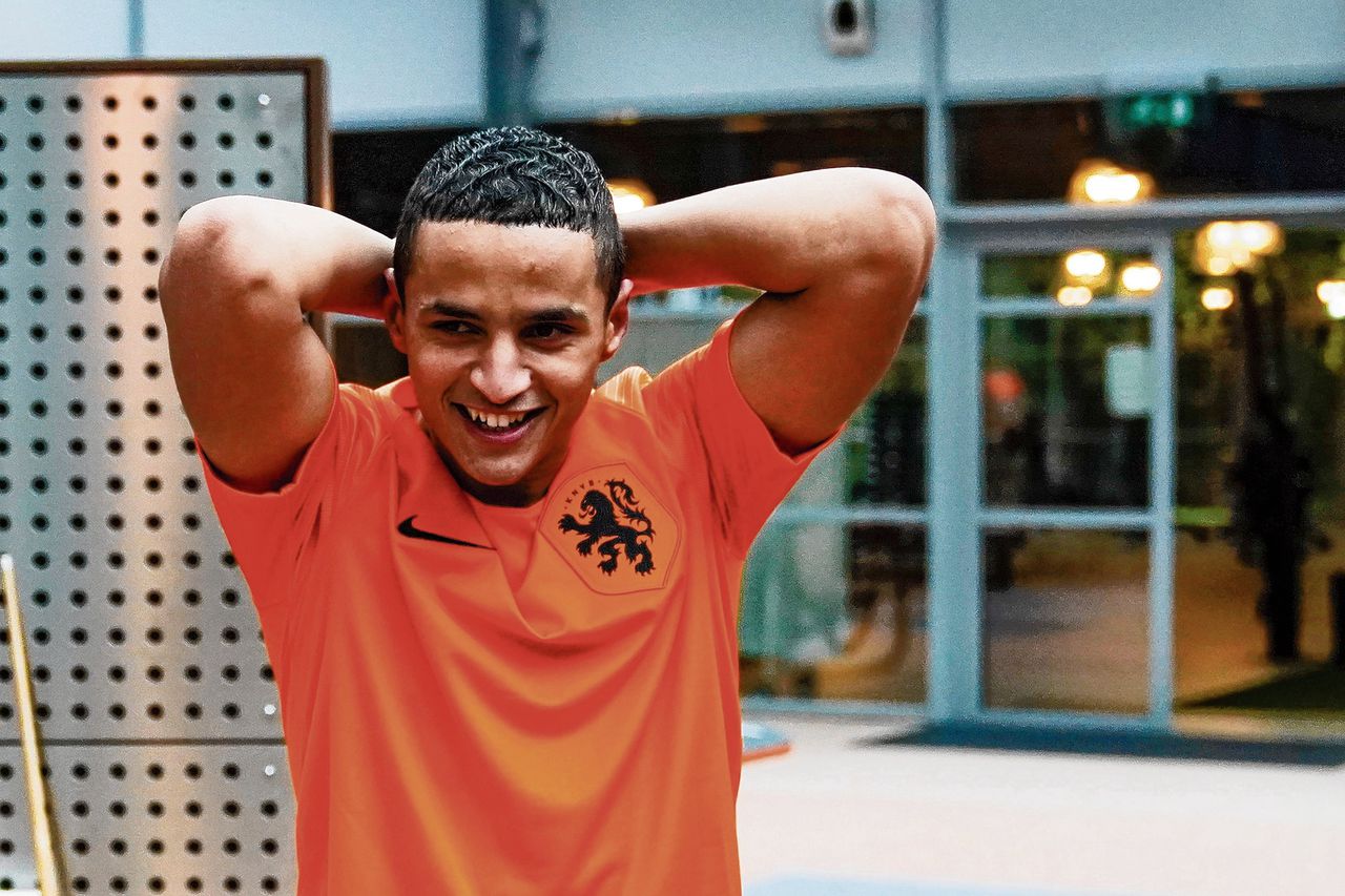 Zondag werd bekendgemaakt dat Mohamed Ihattaren, na een laatste overleg met bondscoach Ronald Koeman op het trainingscomplex van zijn club PSV, vrijdag definitief voor Oranje had gekozen.