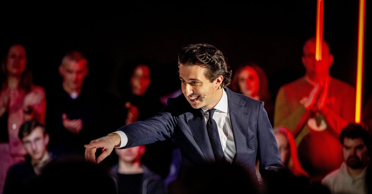 Als Klaver zegt dat het landsbestuur in ‘goede handen’ is bij D66, VVD en CDA, klapt maar één iemand