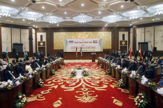Afgevaardigden van Soedan en Zuid-Soedan op een top deze week over olie in Khartoum.