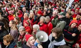 Rode Lijn-protest tegen de genocide in Gaza op en rondom het Museumplein in Amsterdam, op 5 oktober 2025.