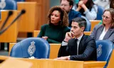 Rob Jetten (D66) y Nathalie van Berkel (D66) en la Cámara de Representantes el pasado mes de diciembre.