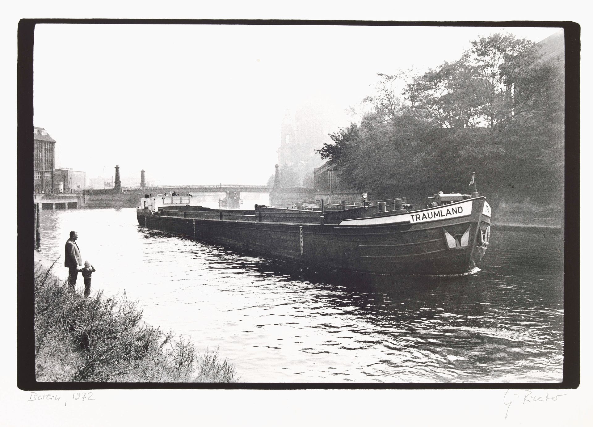Uit iedere foto blijkt hoe empathisch de Oost-Duitse fotograaf Evelyn