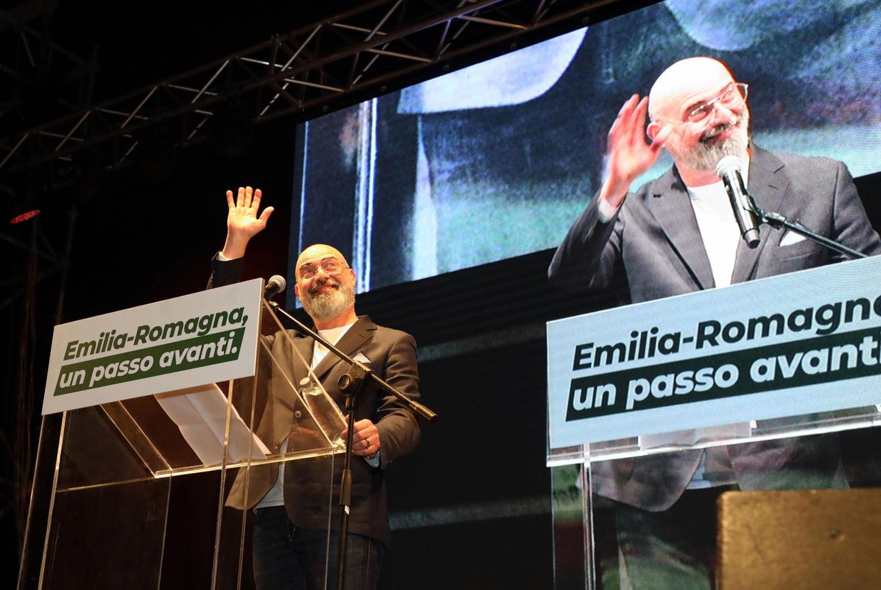 President Stefano Bonaccini van de centrum-linkse Democratische Partij blijft aan de macht in Emilia-Romagna.