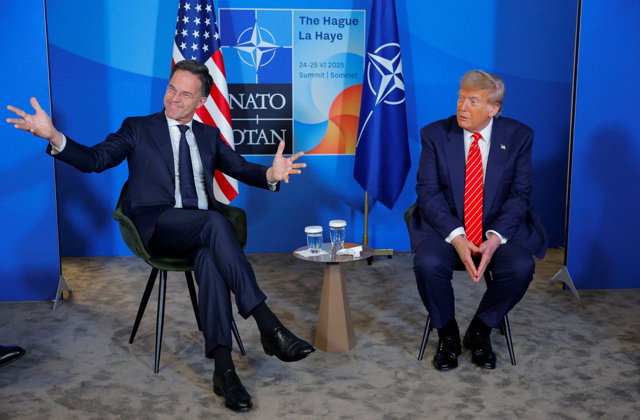 Rutte noemt Trump op NAVO-top 'man van vrede' - NRC